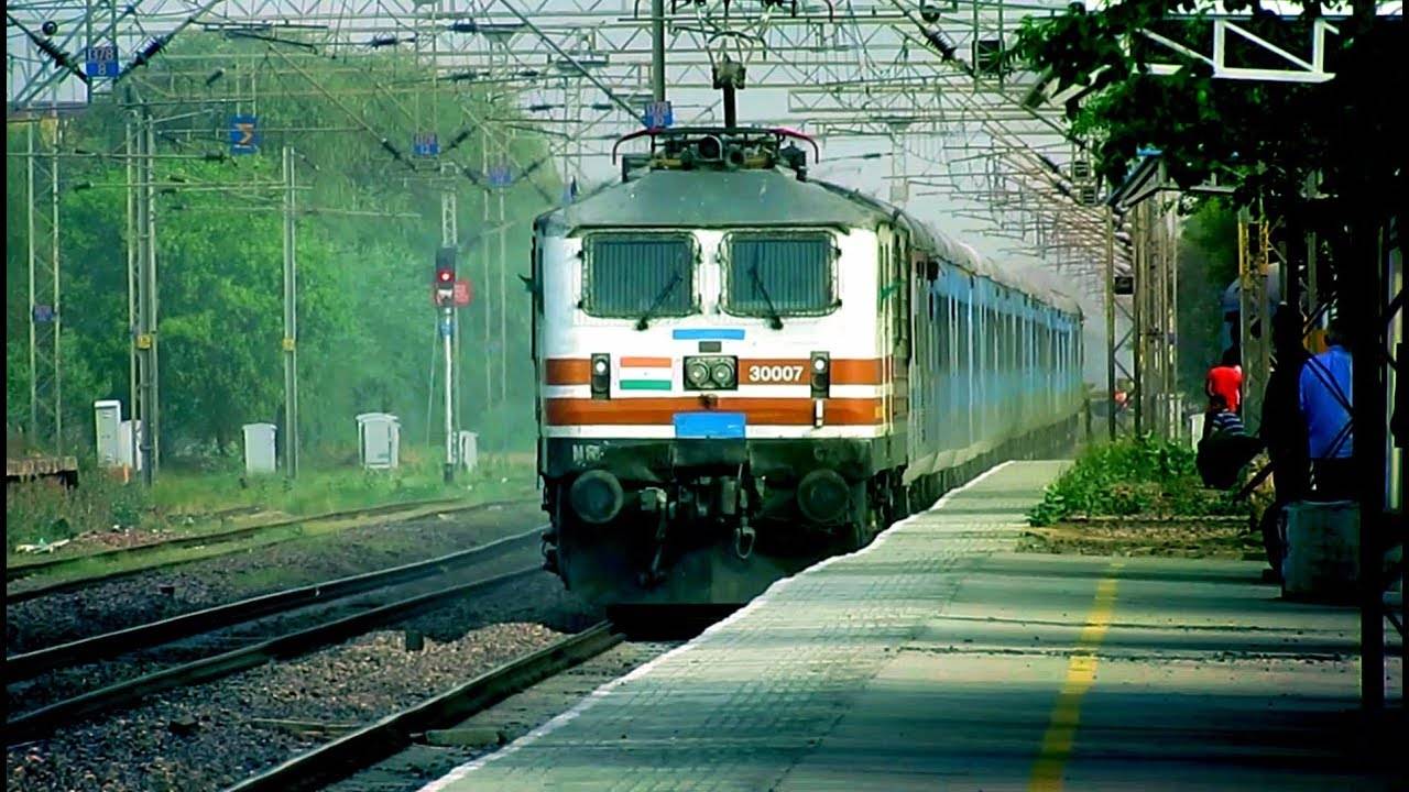 How To Reach Agra by Air, Train and Road How to Reach Agra